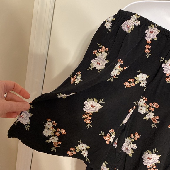 Loft Floral Blouse - Picture 4 of 8